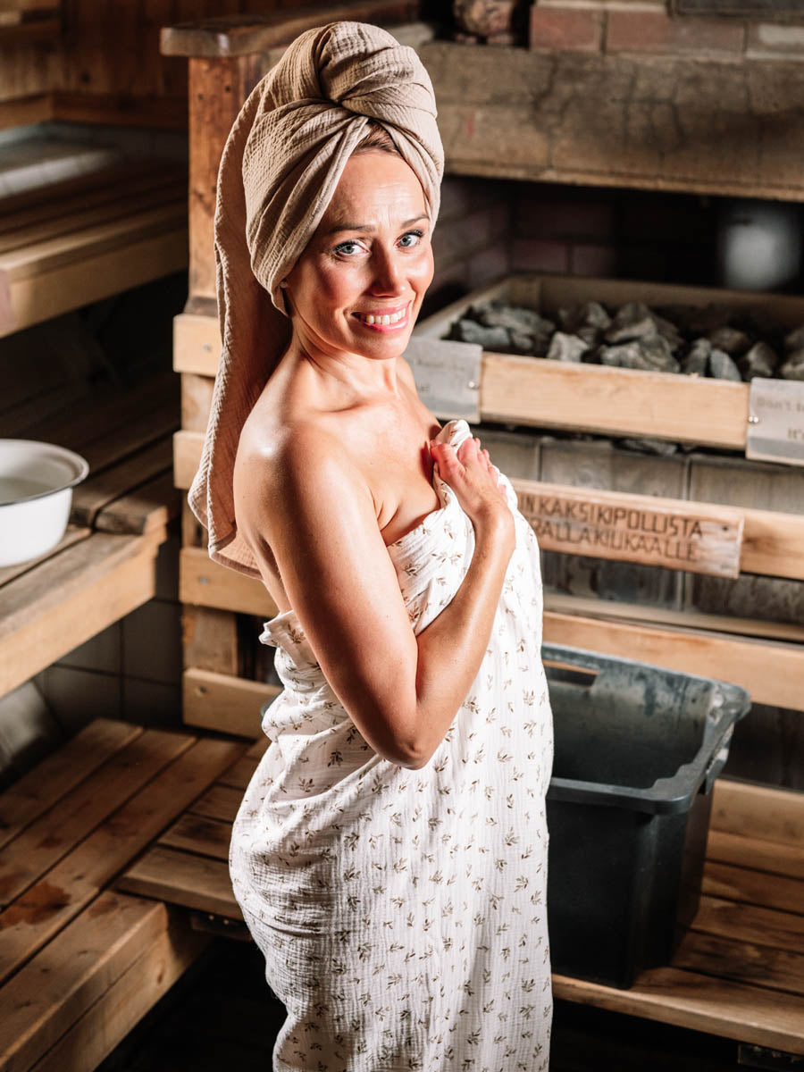 Iso Retkipyyhe, Brown leaves