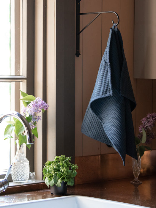 Tuotekuva_Hattara-vohveli_XS_dark_grey_2