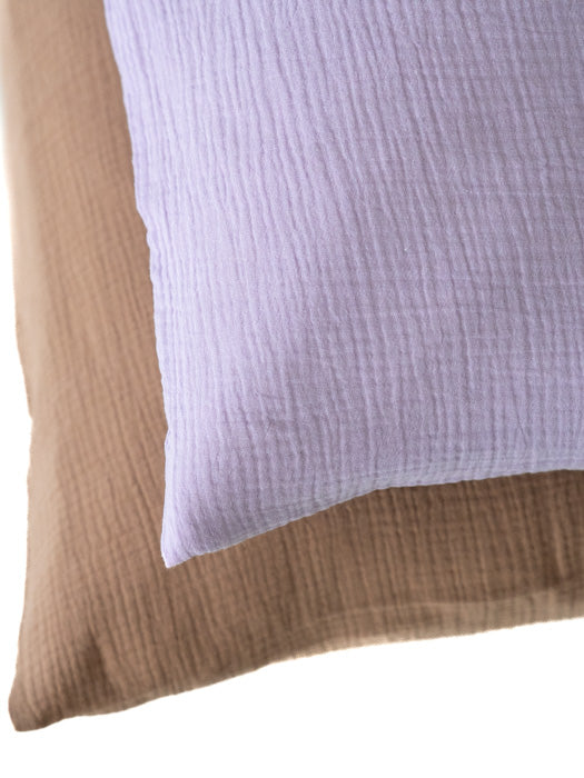 Tuotekuva_aikuisten_tyynyliina_light_lavender_cacao