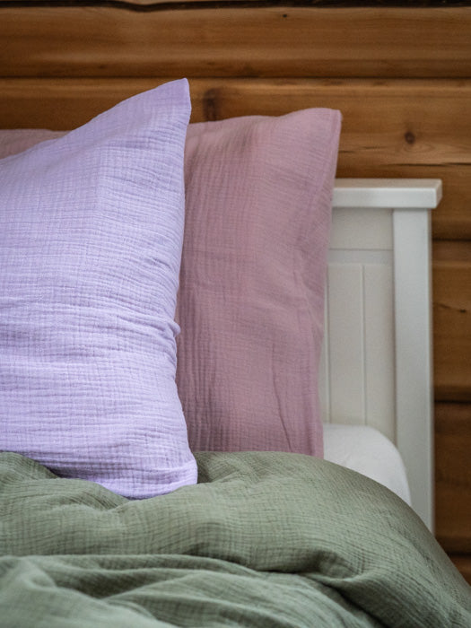 Tuotekuva_aikuisten_tyynyliina_light_lavender_old_blush