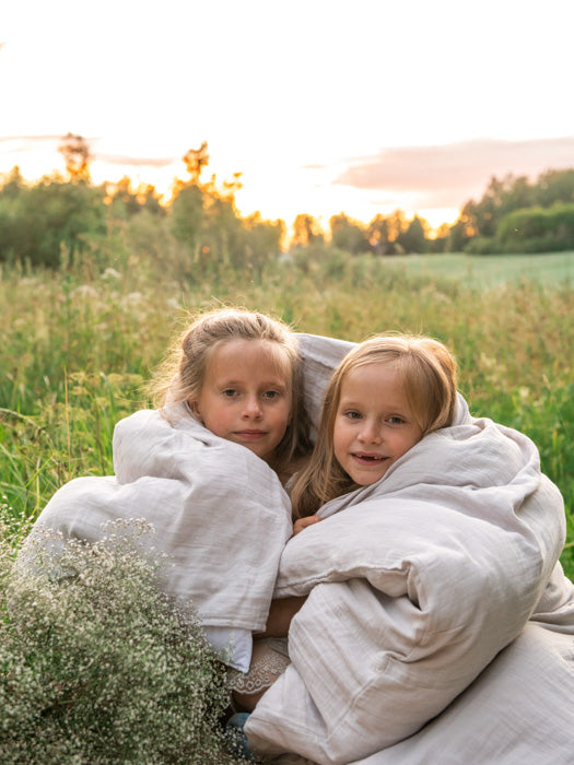 Tuotekuva_aikuistenpussilakanat_light_grey