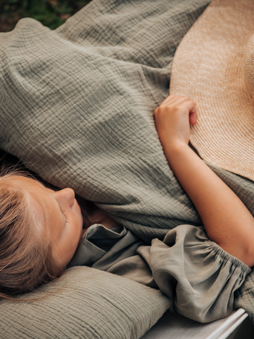 Tuotekuva_aikuistenpussilakanat_olive_2