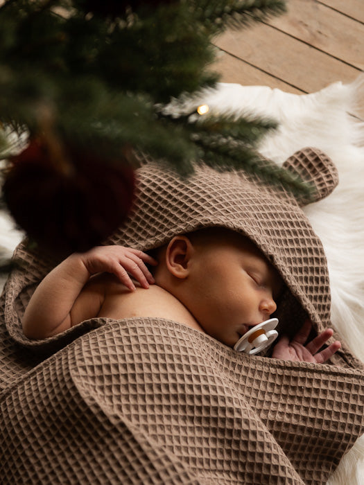 Tuotekuva_huppupyyhe_nalle_brown