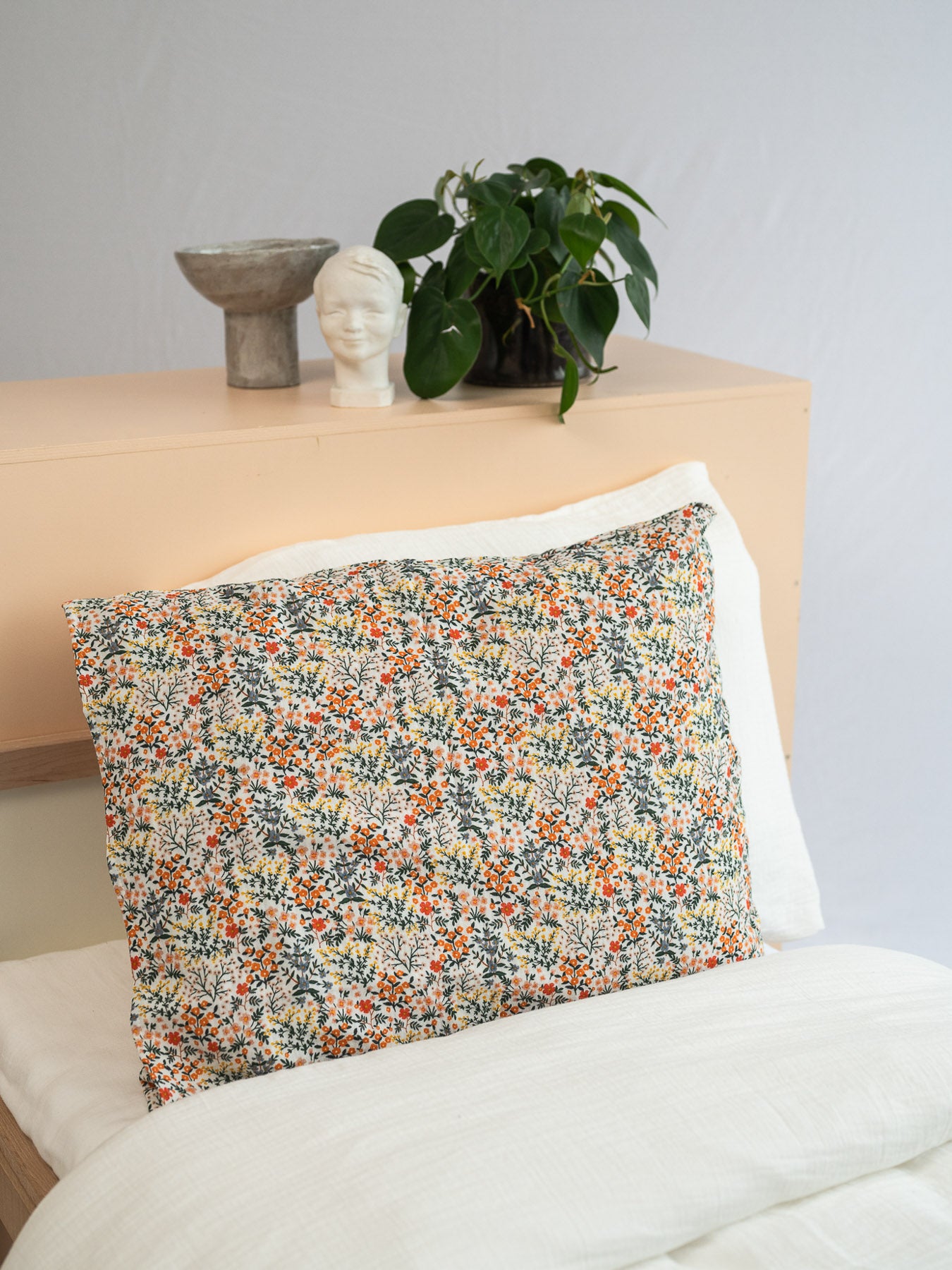 Aikuisten tyynyliina, Autumn flowers