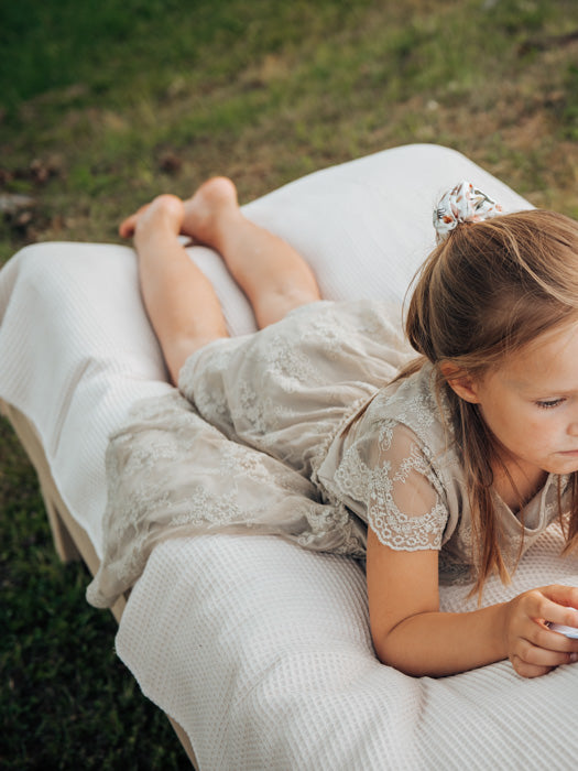 asukuva_hattara-vohveli_L_light_beige_donitsiponnari