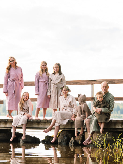 asukuva_lasten_miesten_naisten_harsokylpytakki