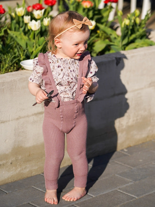 asukuva_legginsit_rusettipanta_3