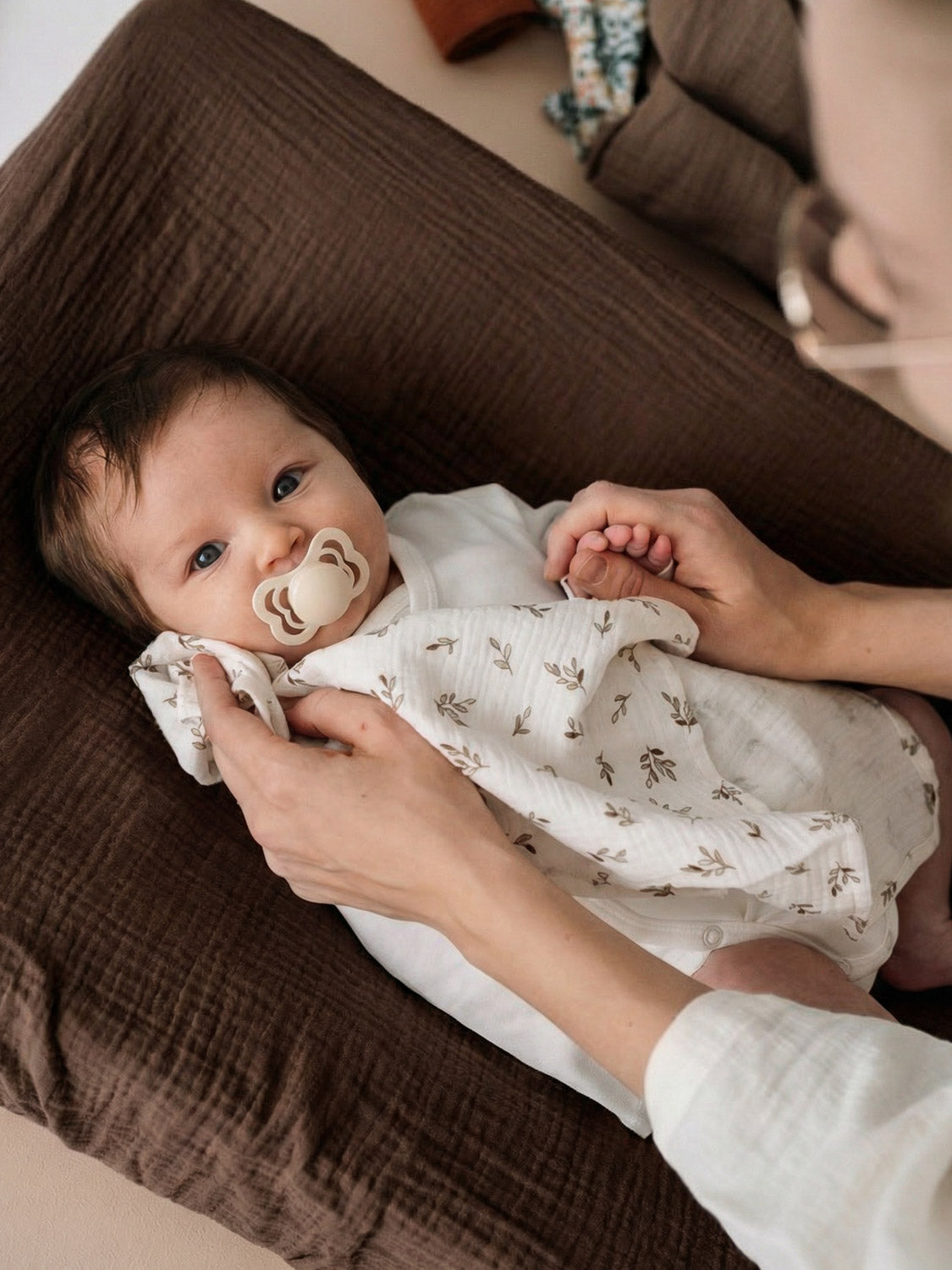 Hoitoalustan päällinen, Chocolate