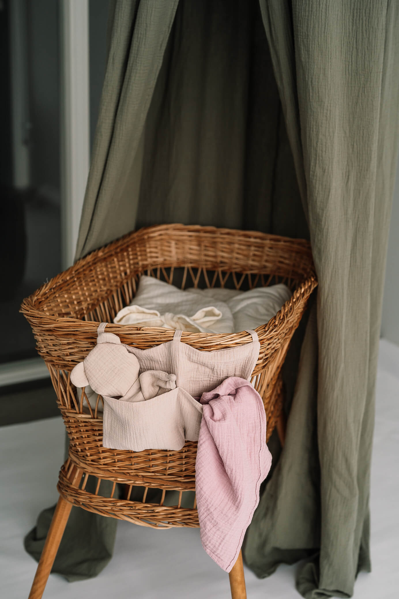 Vuodekatos, useita sävyjä