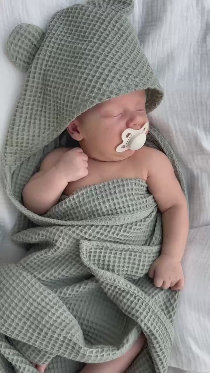 Huppupyyhe Nalle, Sage