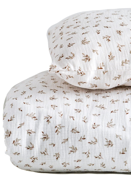 tuotekuva_aikuistenpussilakanat_brown_leaves_2