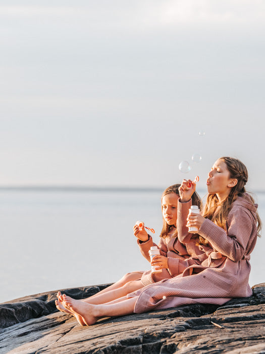 tuotekuva_lastenvohvelikylpytakki_oldmauve_8e7d8aca-502c-4f64-baa7-5a12601d5594