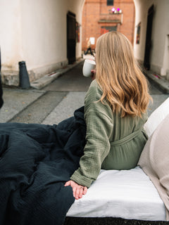 Asukuva_naisten_harso-kylpytakki_aikuistenpussilakanat_5