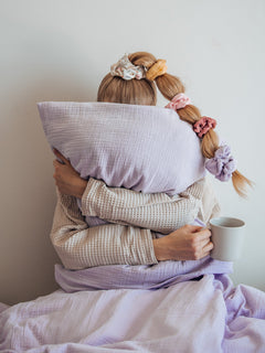 Asukuva_naisten_harso-kylpytakki_aikuistenpussilakanat_donitsiponnari