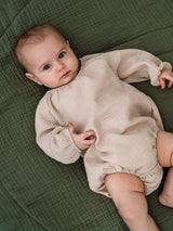 Asukuva_romper_makuualusta