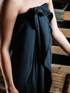 Iso_retkipyyhe_darkgrey_2.jpg [iso retkipyyhe Dark grey]