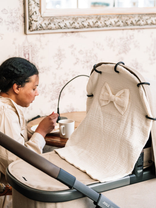 Tuotekuva_Harso-vaunuverho_rusetilla_Ivory_3