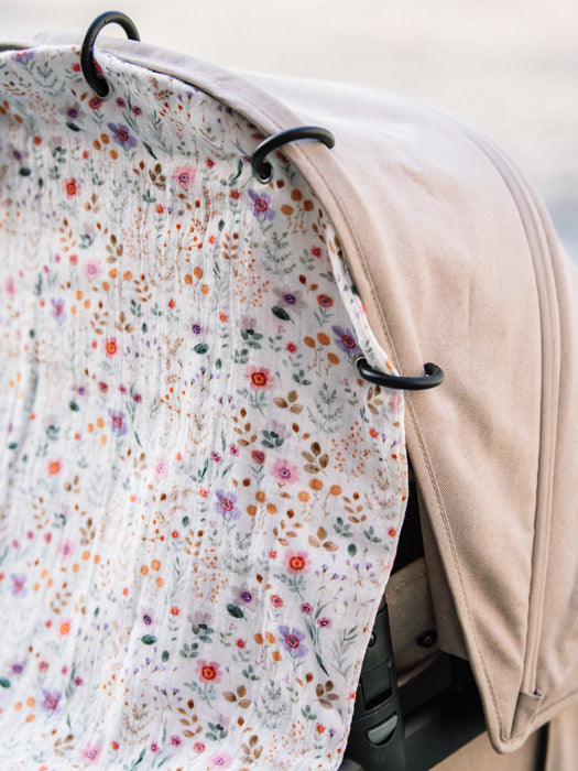 Tuotekuva_harso-vaunuverho_Kuosilliset_garden_flowers_4