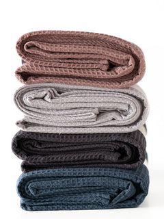 Tuotekuva_hattara-vohveliL_Old_blush_light_grey_dark_grey_blueberry_2