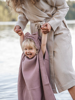 Tuotekuva_kylpyponcho_Rusetti_old_mauve_2