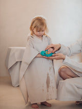 Tuotekuva_kylpyponcho_nalle_light_beige