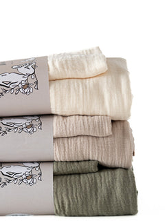 Tuotekuva_vauvanpussilakanat_Ivory_light_beige_olive