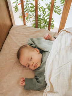 asukuva_harsohaalari_pitkahihainen_pinnasangynpaallinen_harso_vauvanpussilakanat_2