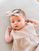 asukuva_harsomekko_lyhythihainen_rusettipanta_9