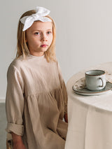 asukuva_harsomekko_pitkahihainen_rusettipanta