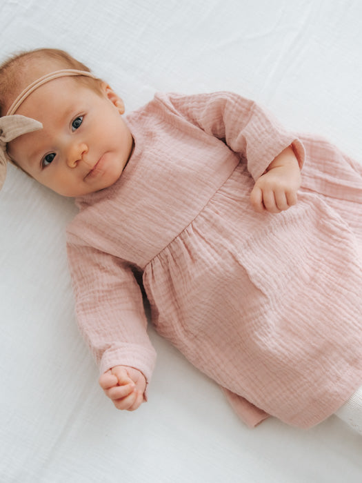 asukuva_harsomekko_pitkahihainen_rusettipanta_2 [50/56 - vauva 62 cm / 5,4 kg]