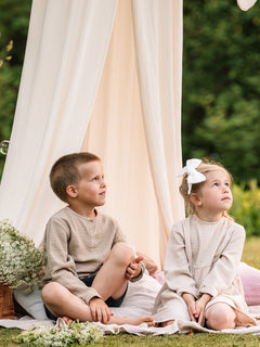 asukuva_harsopaita_harsomekko_pussilakanat_viiri_vuodekatos_rusettipanta_7211a369-e4f1-4e4e-8c9a-12268c542a10