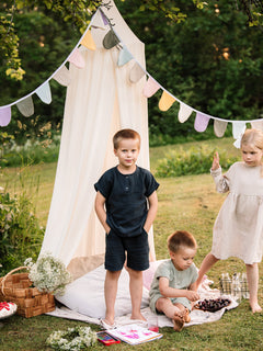 asukuva_harsopaita_shortsit_harsomekko_pussilakanat_viiri_vuodekatos_rusettipanta_2