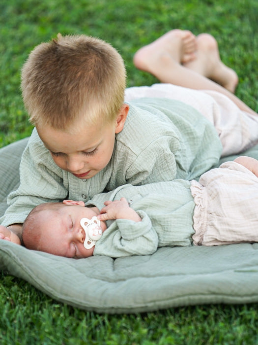 asukuva_harsopaita_shortsit_makuualusta_2 [sage, beige]