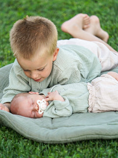 asukuva_harsopaita_shortsit_makuualusta_2 [sage, beige]