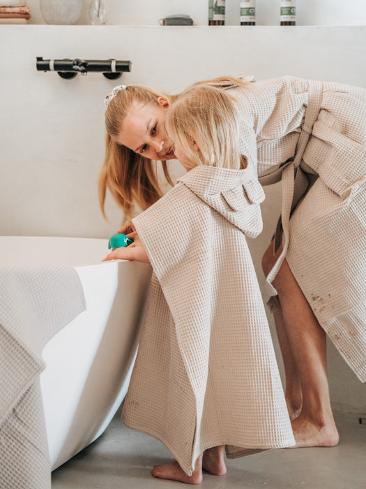 asukuva_kylpyponcho_nalle_naisten_harsokylpytakki_2