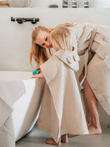 asukuva_kylpyponcho_nalle_naisten_harsokylpytakki_2