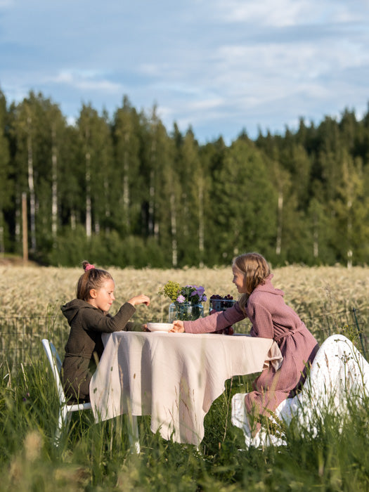 asukuva_lastenvohvelikylpytakki_donitsiponnari_syliharsoviltti_2 [dark green, old mauve]