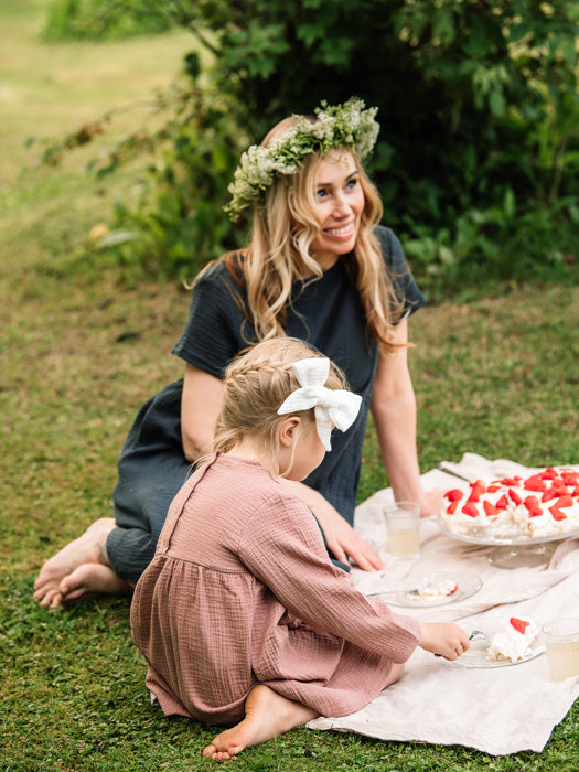 asukuva_naisten_harsomekko_rusettipanta_syliharsoviltti_19fb5be9-1c7a-4303-be08-41b8684fd163 [dark grey, old blush]