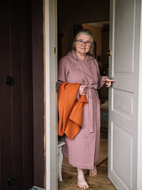 asukuva_naisten_vohveli-kylpytakki_old_mauve_hattara_S