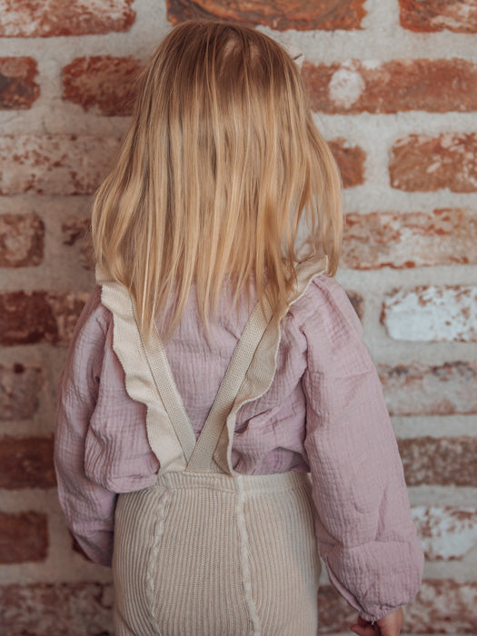 asukuva_romper_legginsit_henkseleilla_rusettipanta_3 [old rose, linen leggarit]