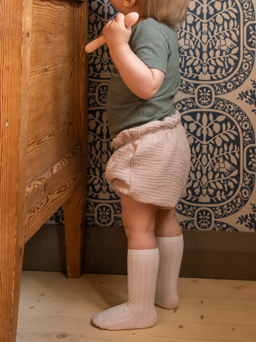 asukuva_shortsit_ribbipolvisukat