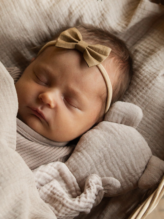 asukuva_vauvan-pussilakanat_uni-nalle_rusettipanta