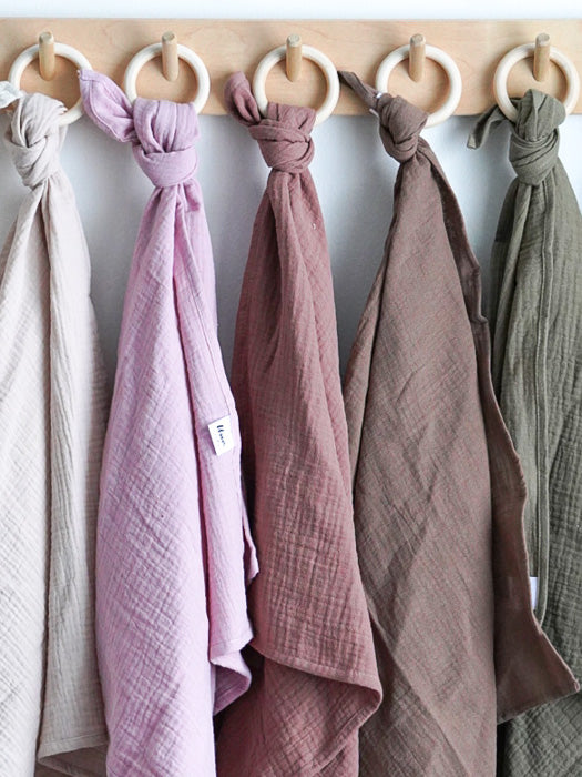 [light beige, old rose, old blush, brown, olive]