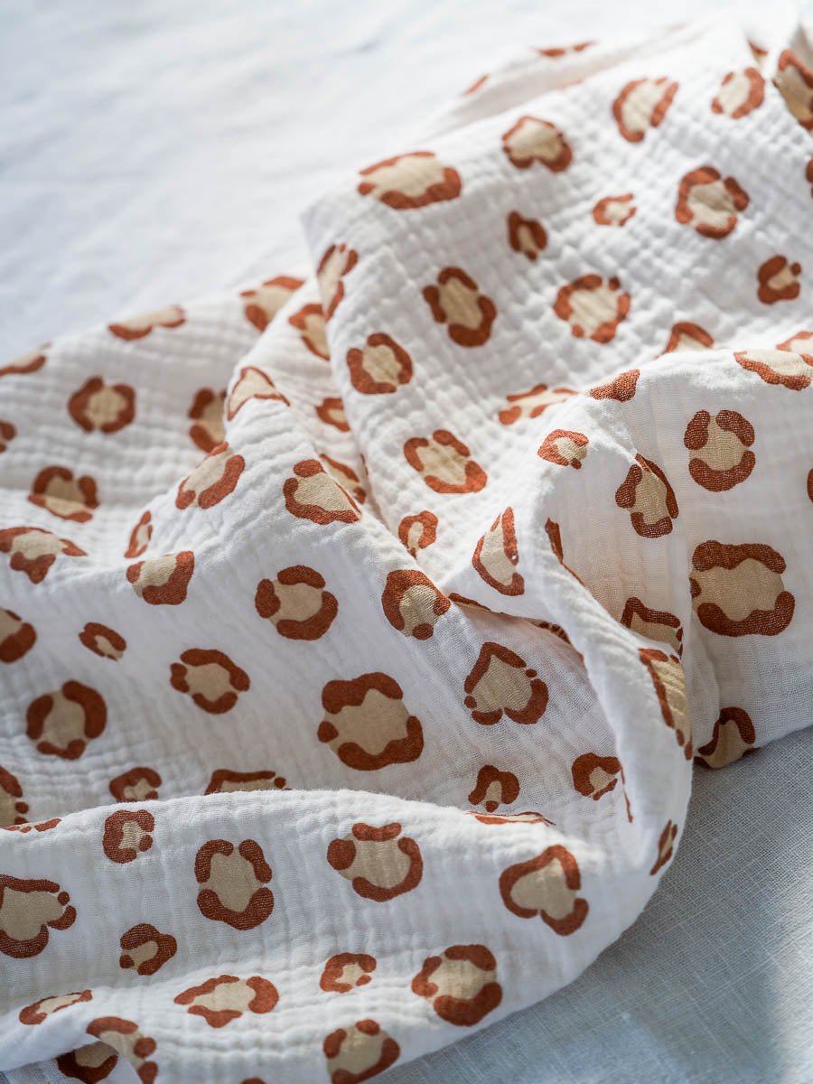 Muslin, Dinos