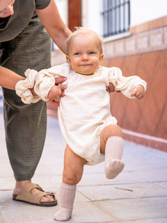 romper_ivory_polvisukat_stone[74/80 10kk ikäisellä]