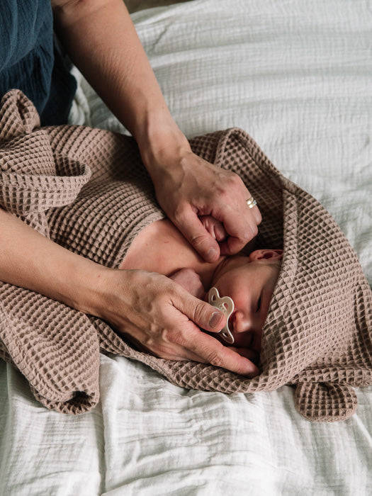 tuotekuva_huppupyyhenalle_brown_2