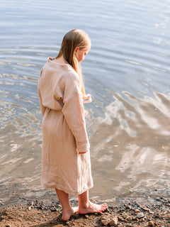 tuotekuva_lastenharsokylpytakki_light_beige_2 [146/152 - lapsi 12v / 145 cm]