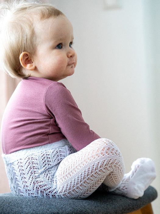 tuotekuva_pitsi_sukkahousut_cre-am