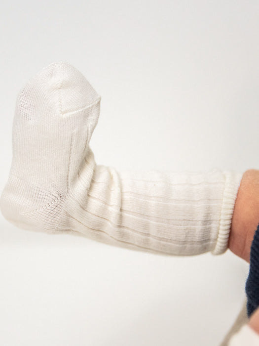 tuotekuva_ribbi-_polvisukat_cream