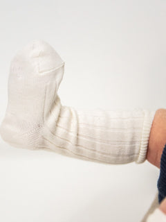 tuotekuva_ribbi-_polvisukat_cream